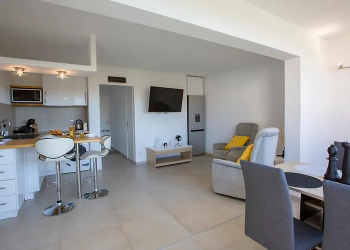 Appartement Tropez, With View Gassin